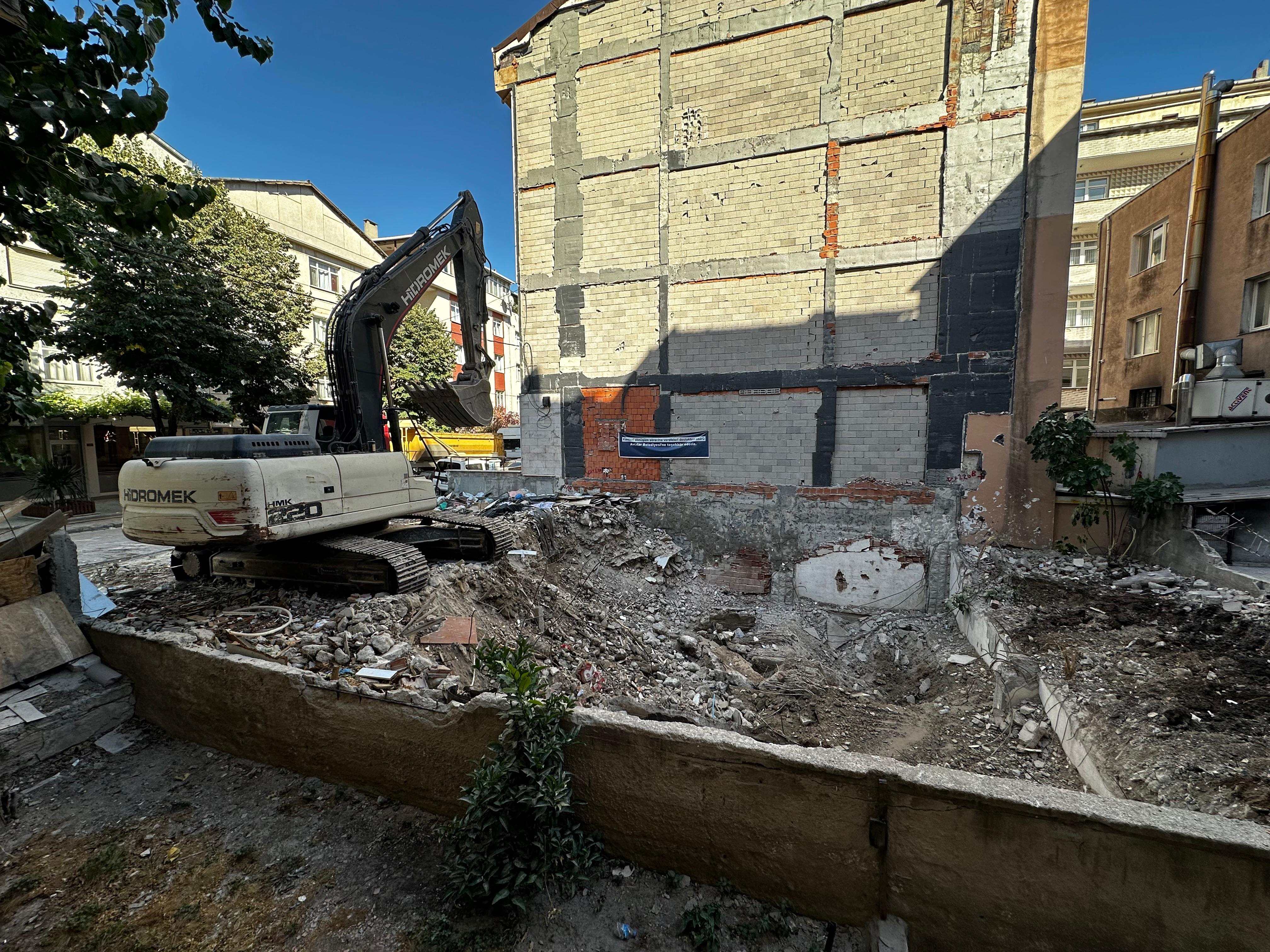 M. Kemal Paşa Mh. Cami Sk. No:99 Nacak Apartmanı İnşaatı Başladı.