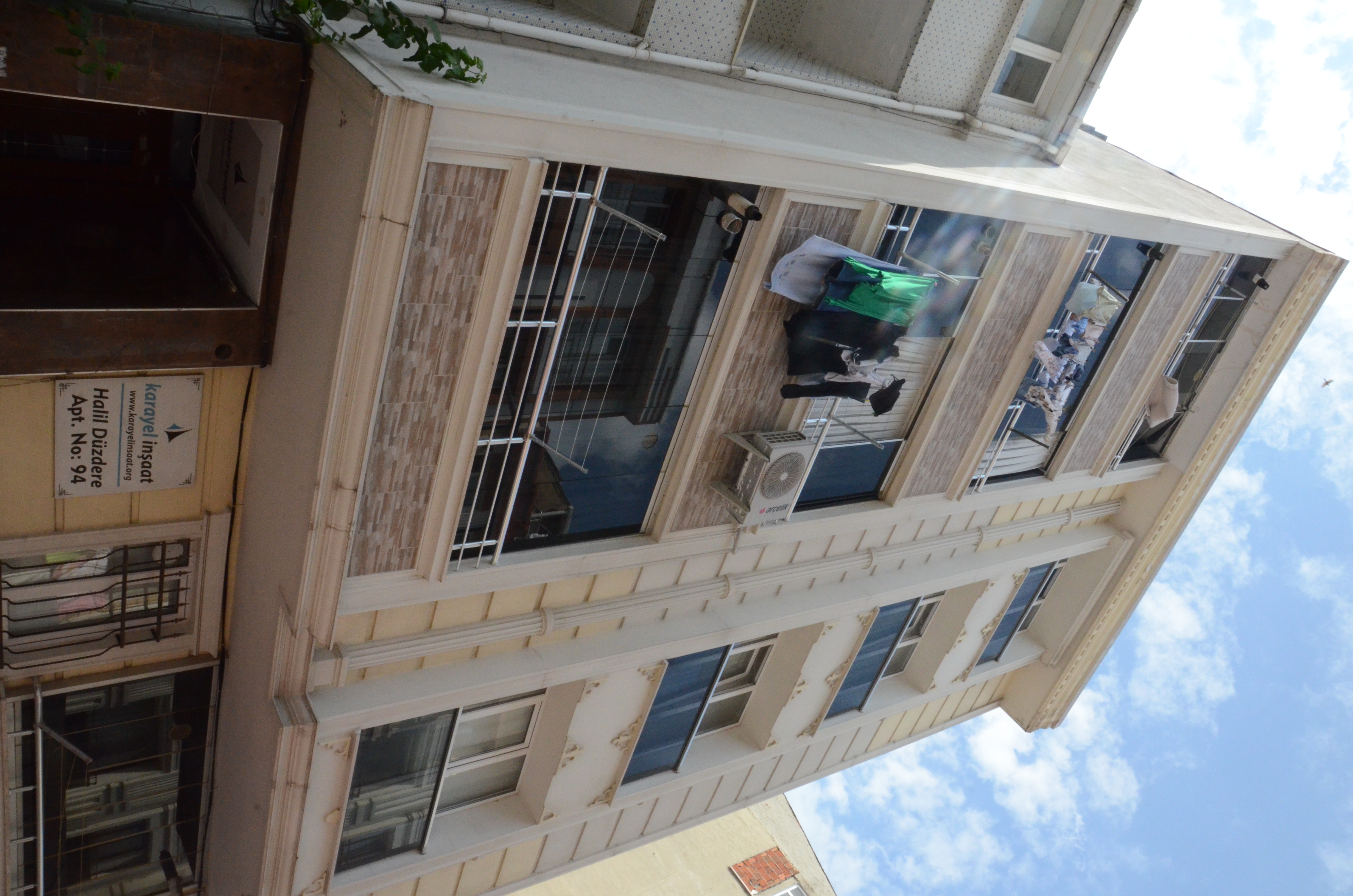 Halil Düzdere Apartmanı