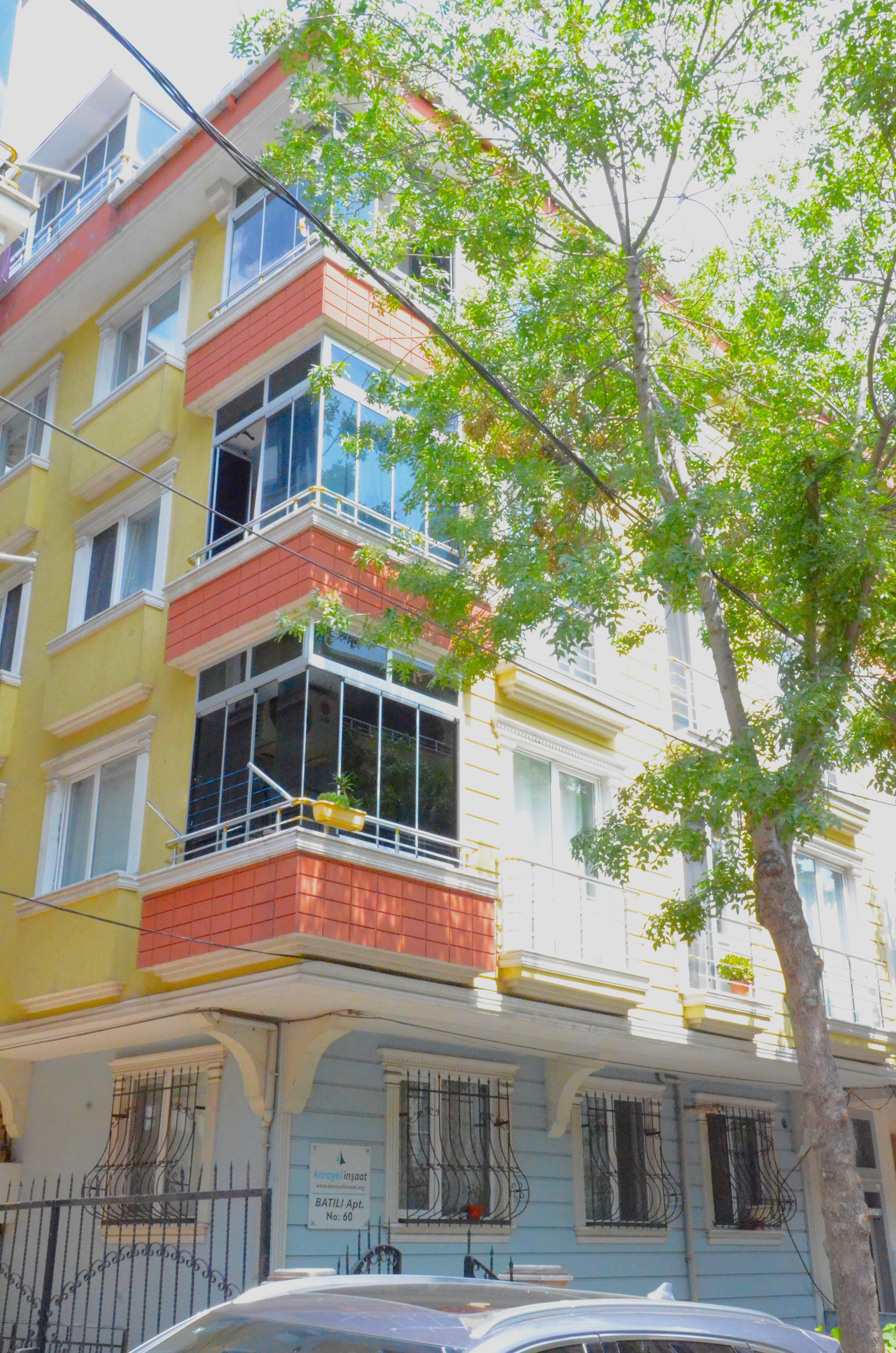 Batılı Apartmanı