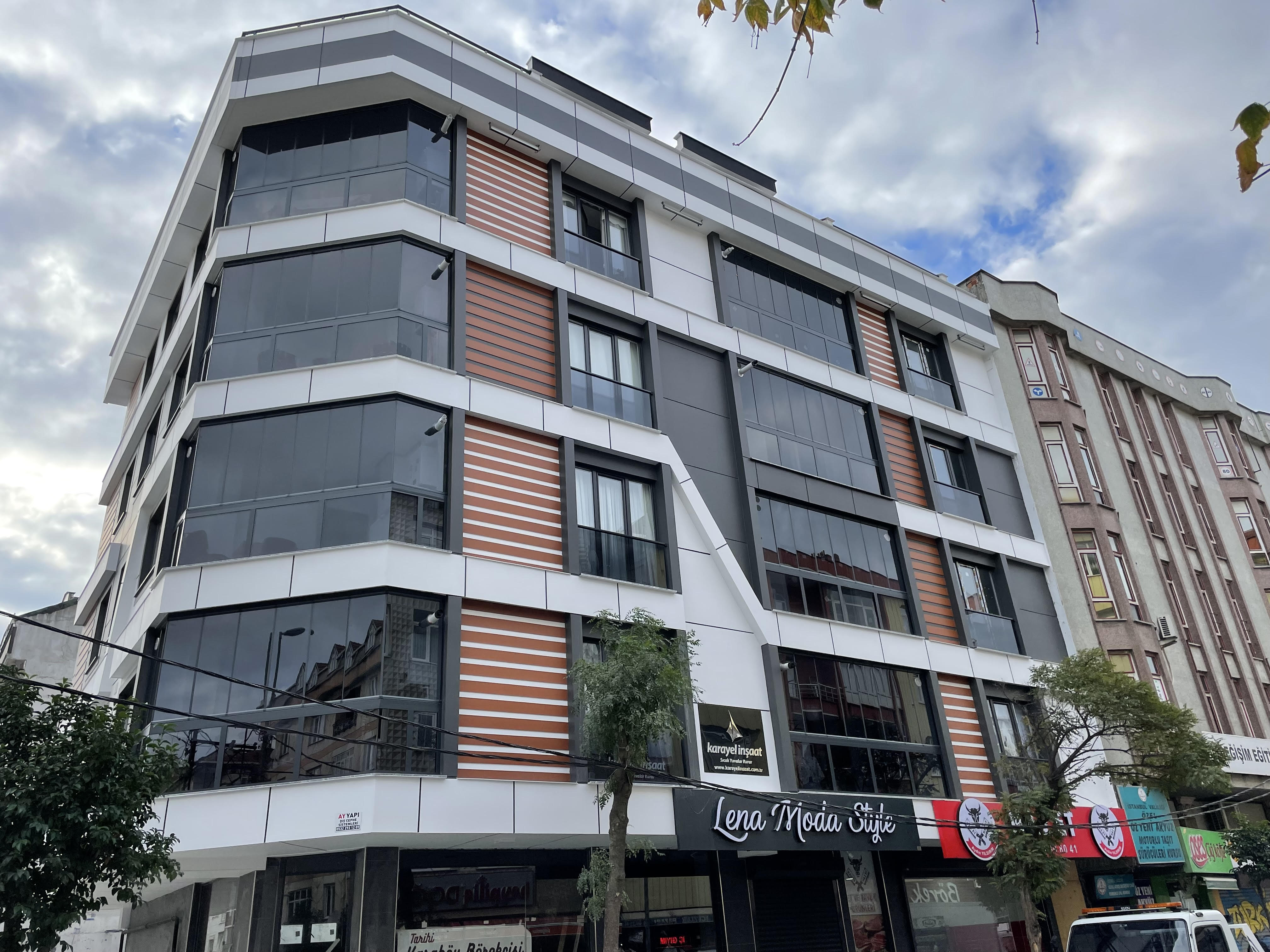 Aziz Akalın Apartmanı